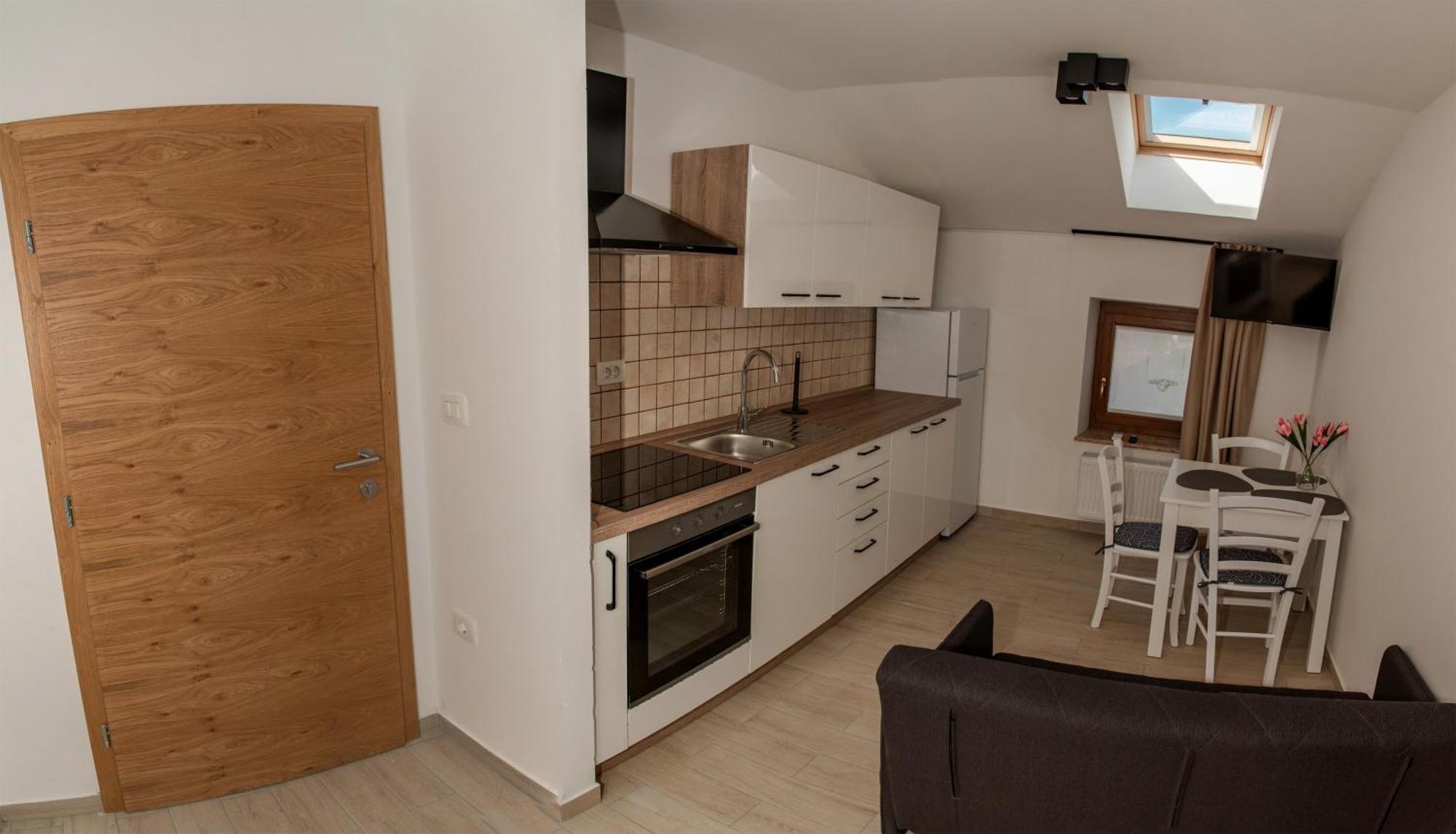 Apartmaji Tinta Kanal Экстерьер фото