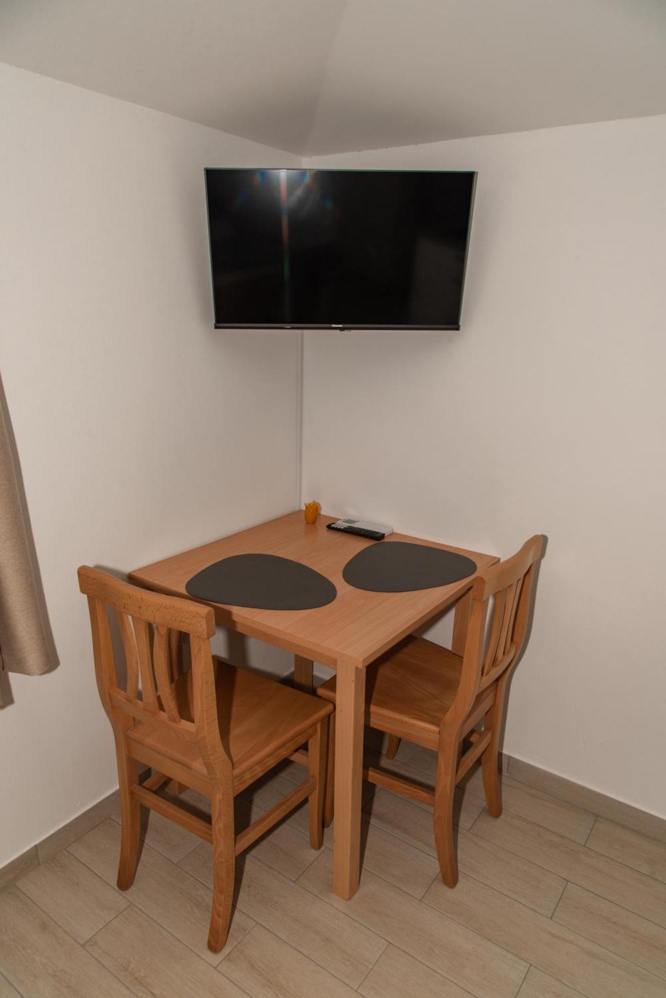 Apartmaji Tinta Kanal Экстерьер фото