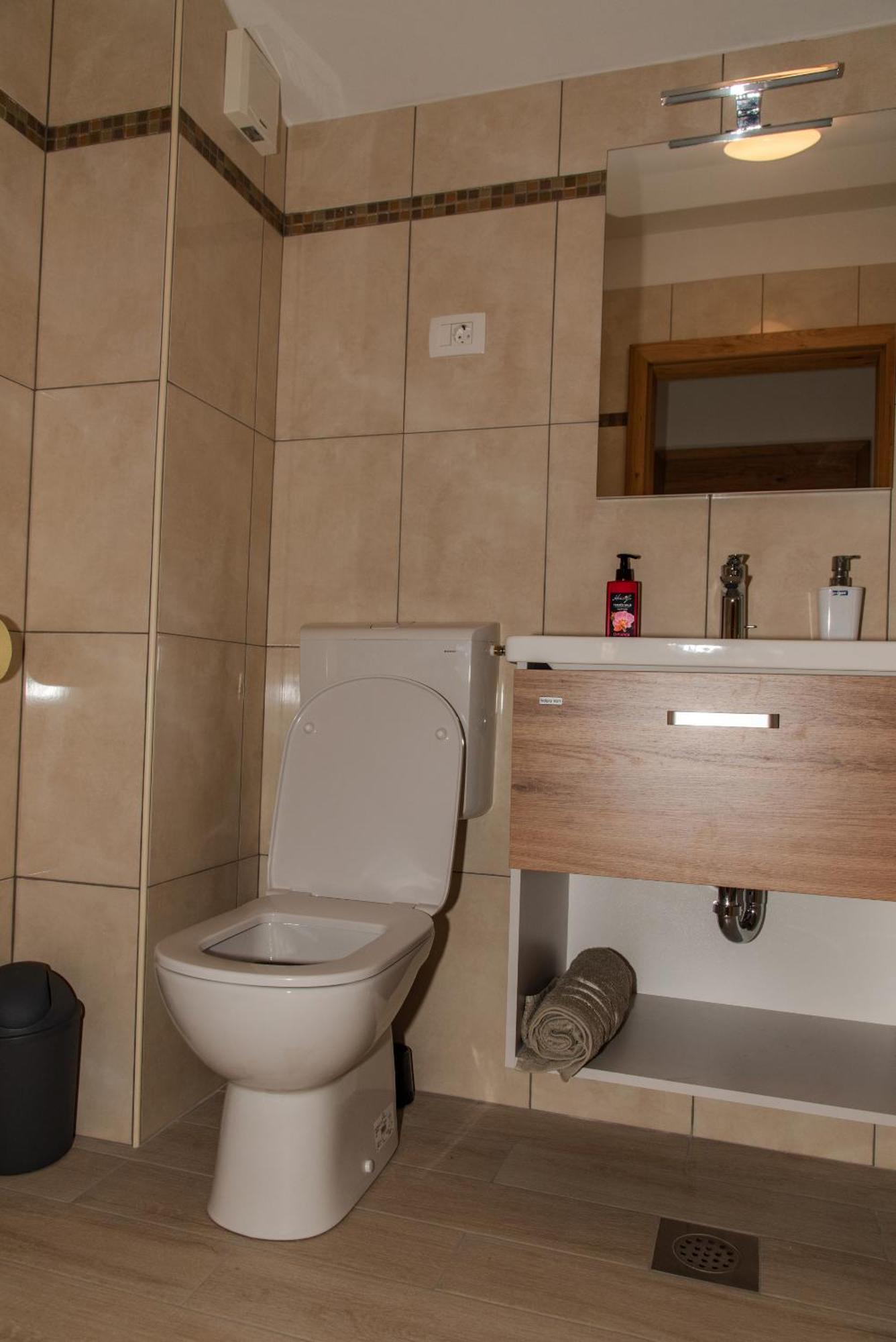 Apartmaji Tinta Kanal Экстерьер фото