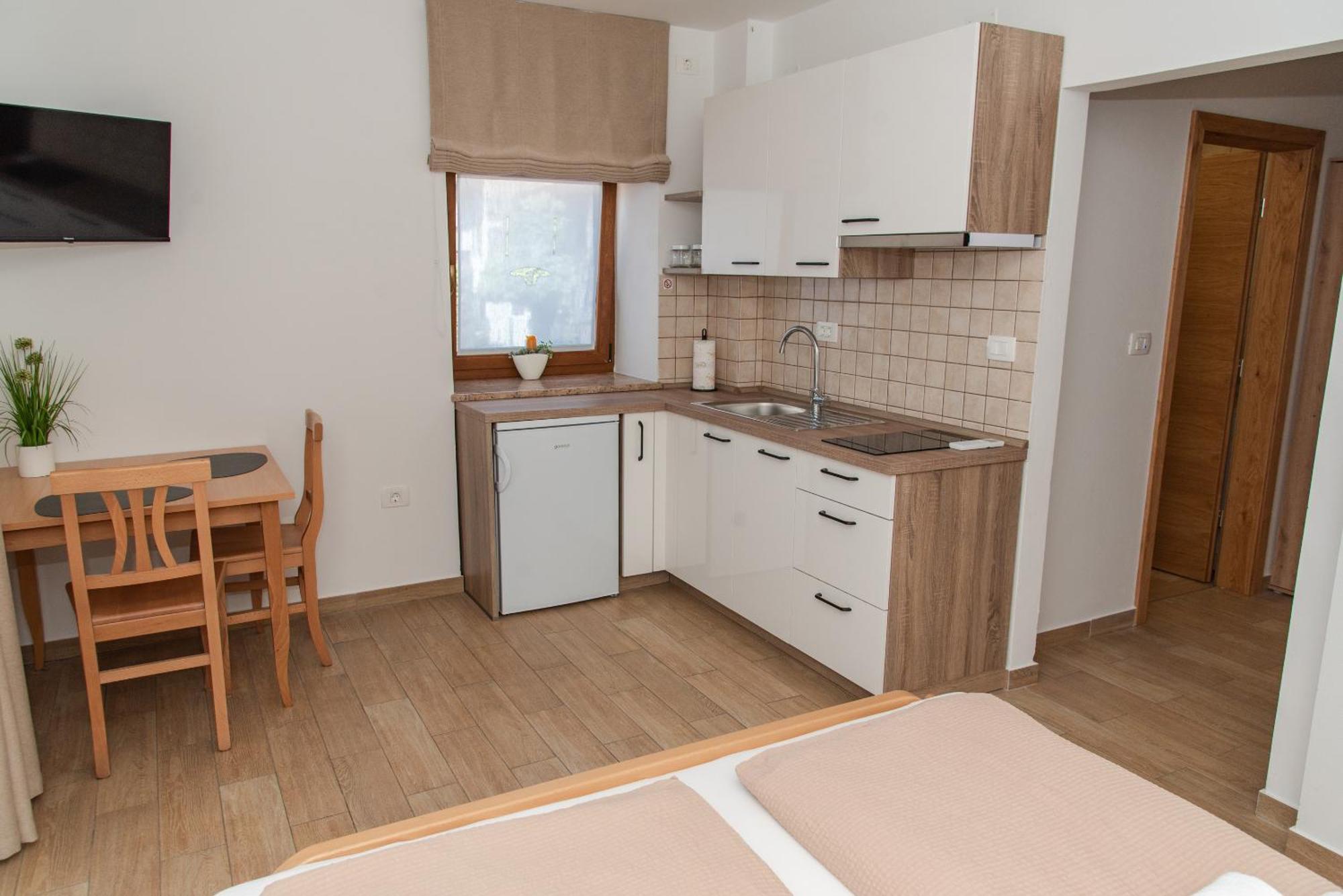 Apartmaji Tinta Kanal Экстерьер фото