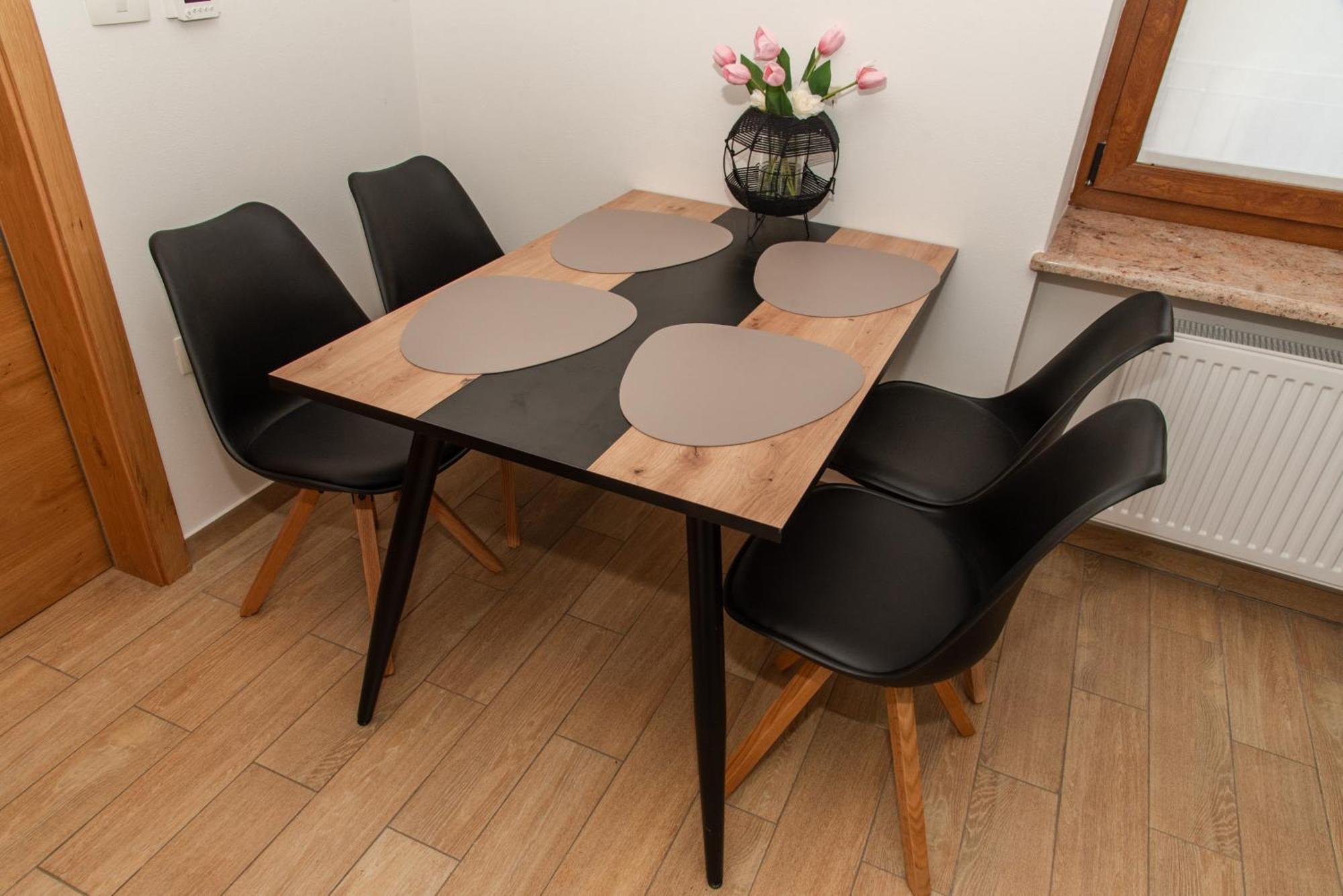 Apartmaji Tinta Kanal Экстерьер фото